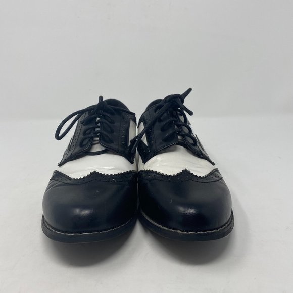 Shoe Dazzle Shoes Shoedazzle Black And White Alena Loafers Poshmark